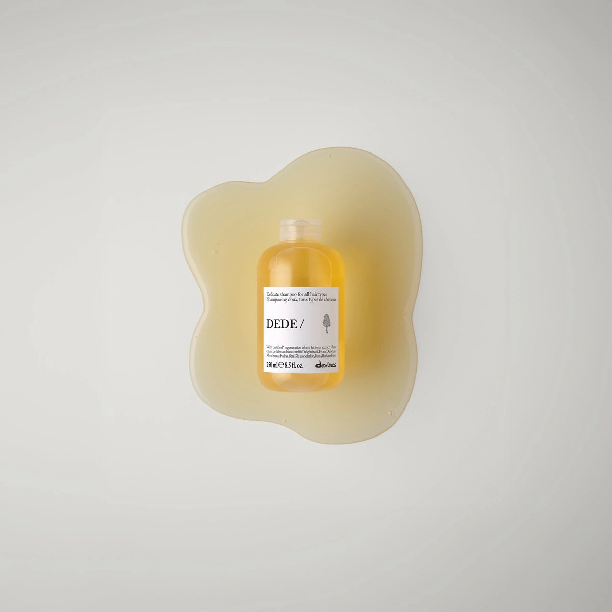 Davines Essential Haircare Dede Shampoo in Flüssigkeit